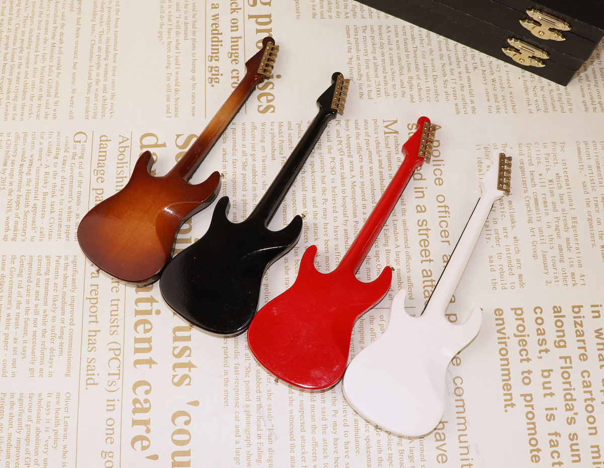 Mini guitarra eléctrica de mad - Musical Instrument Gif reseña y precio